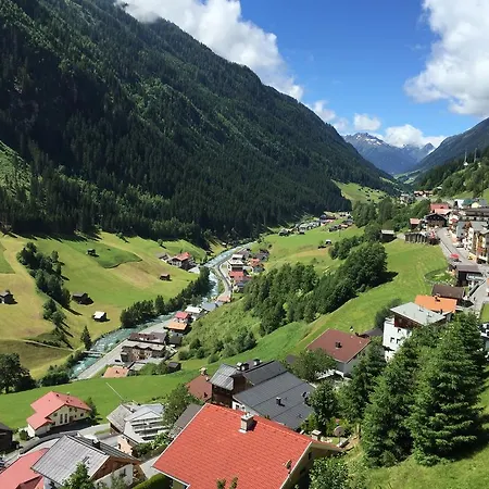 Casa de hóspedes Garni Dorfblick Kappl (Landeck)